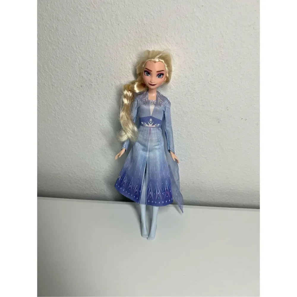 Disney Frozen 2 Elsa Fashion Doll Hasbro 2018 Blue Dress